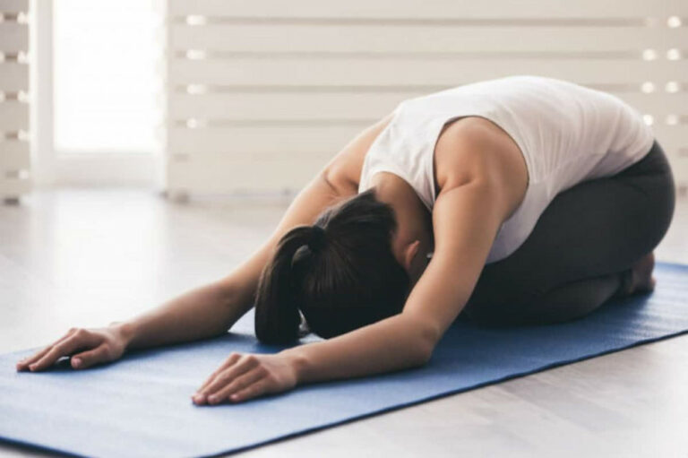 Es la yoga buena para aliviar el estrés